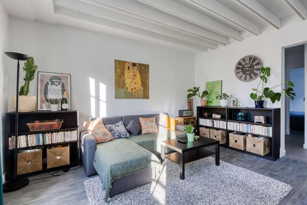 Nice Flat With Billard And View Paris Bagian luar foto