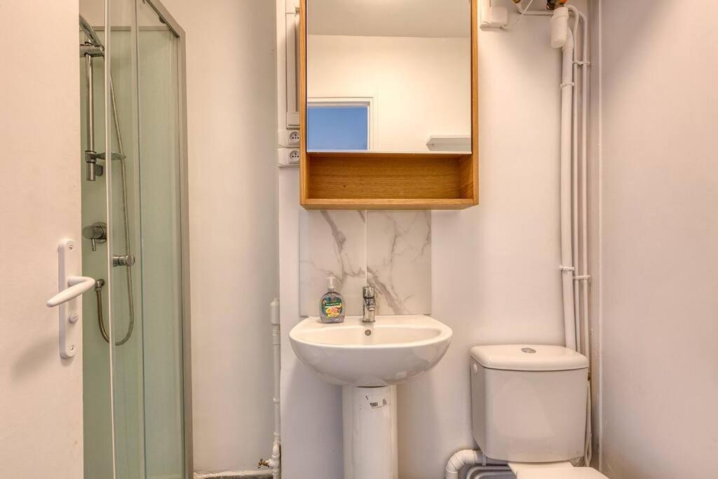 Nice Flat With Billard And View Paris Bagian luar foto